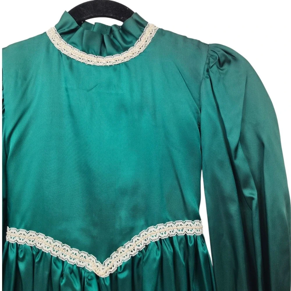 Vintage Emerald Green Satin Prairie Dress Girls Lace Trim Victorian Costume